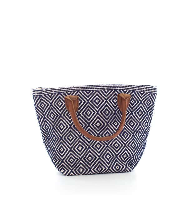 AC015 | Blue & White Company